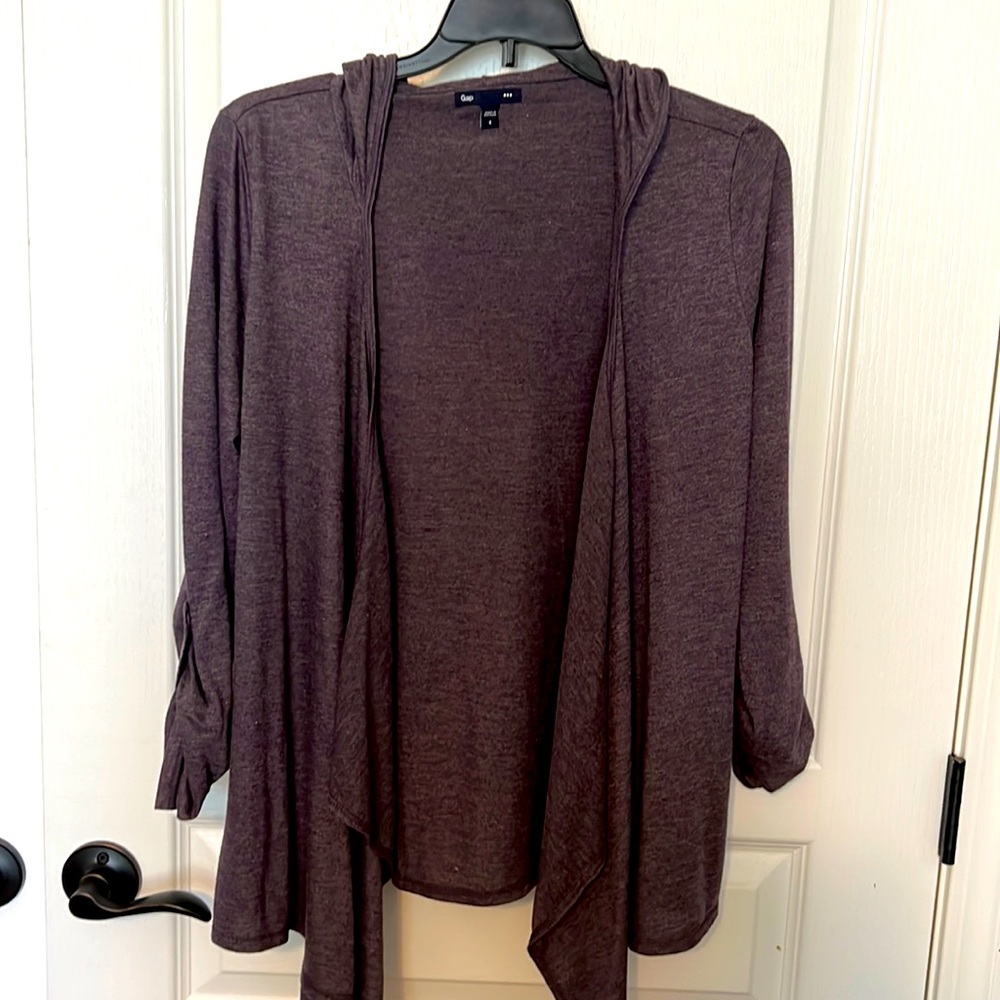 Gap wrap top